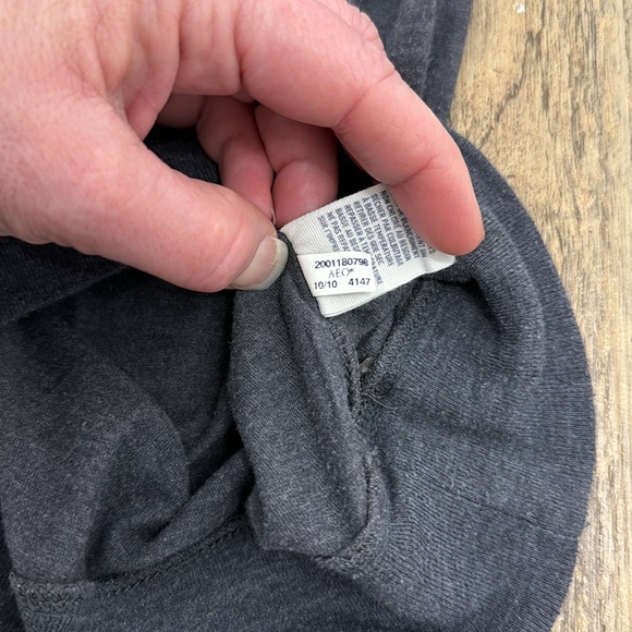 Women’s size L  American Eagle Outfitters Graphic 3/4 Tee - Picture 7 of 9